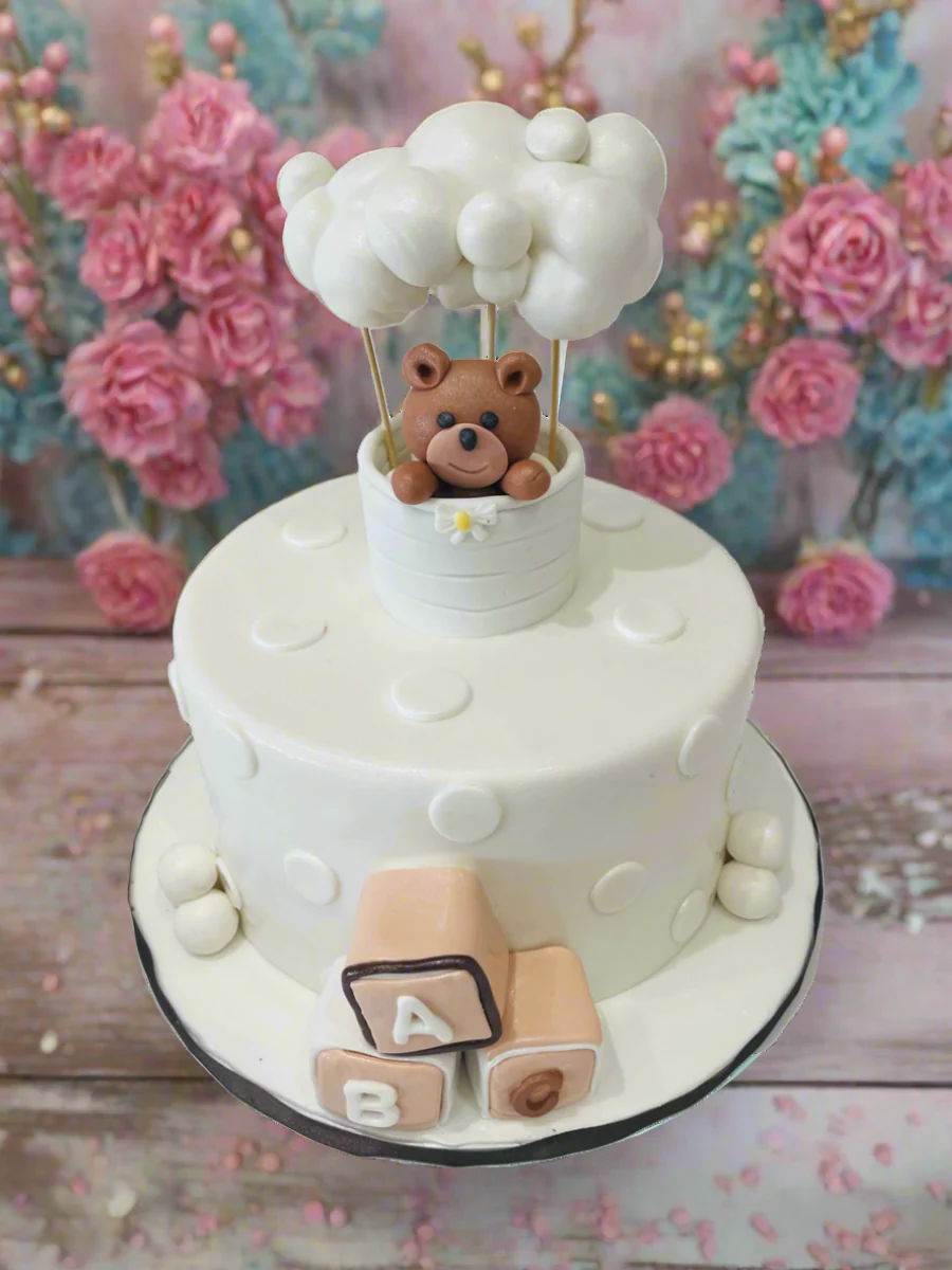 White Hot Air Balloon Fondant Cake - Image 3