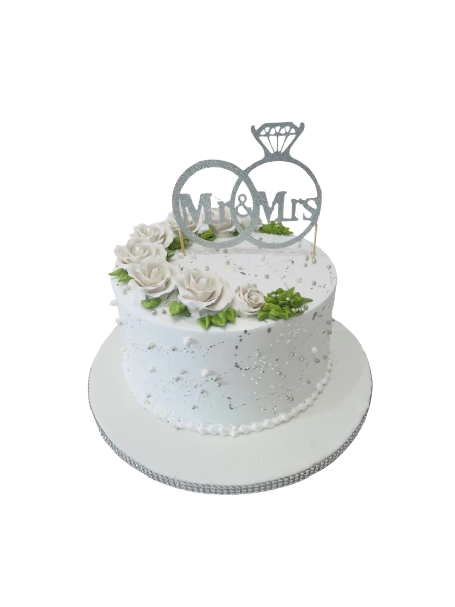 White Pearls Cream Cake