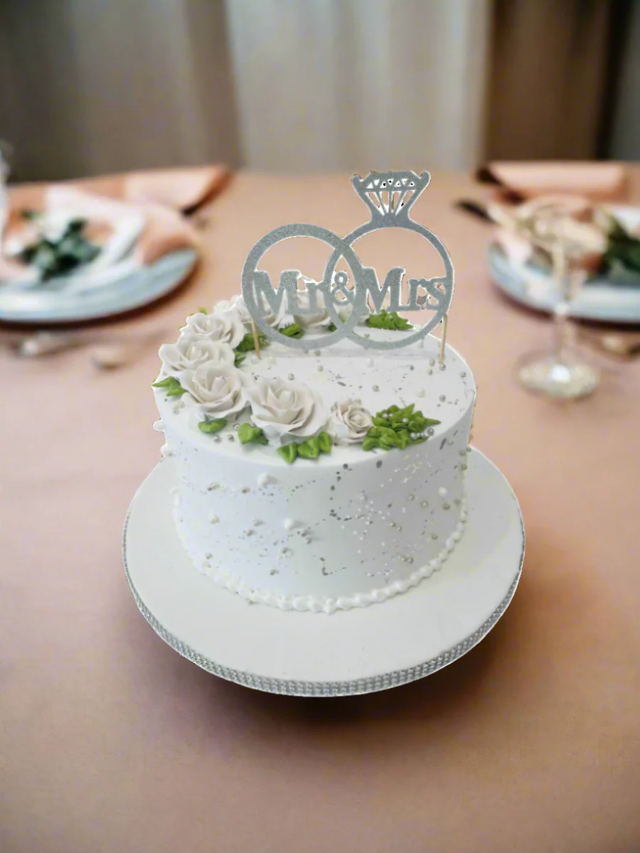 White Pearls Cream Cake - Image 3