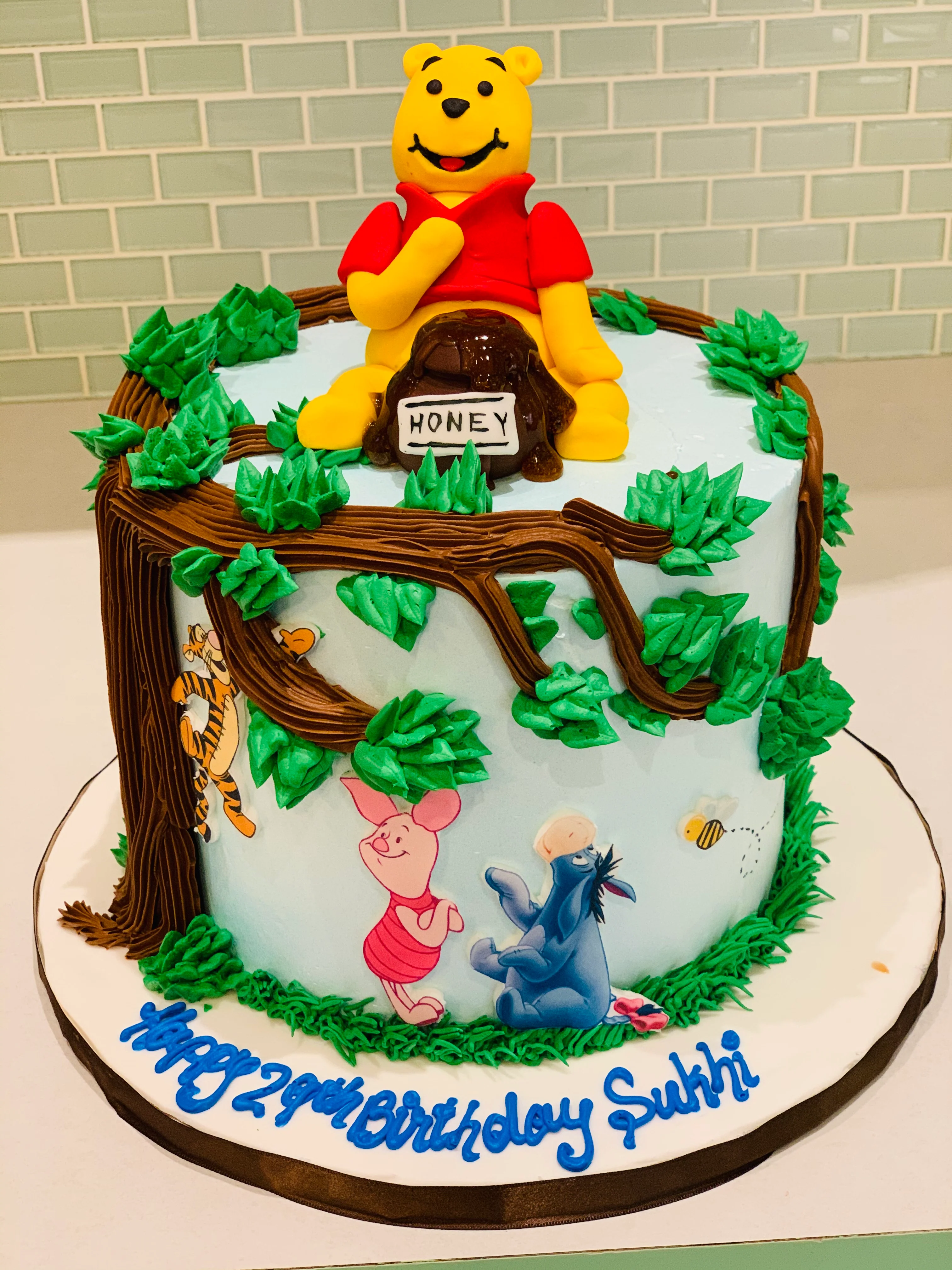 Winnie The Pooh & Friends Birthday Cake - Image 6