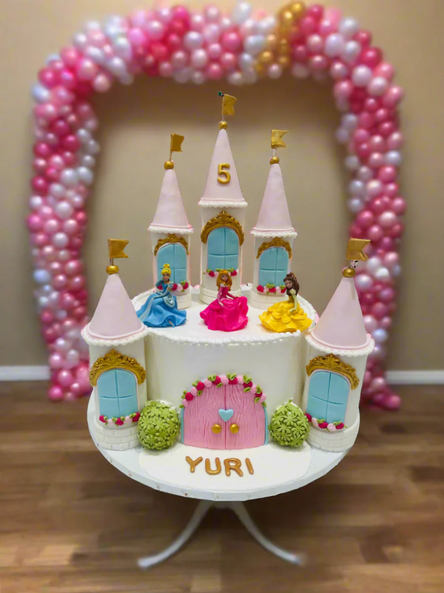 Yuri Disney Castle Cream Cake - Image 3